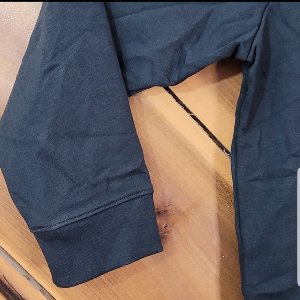 Levi's Long Sleeve Sweater - Picture 2 of 4